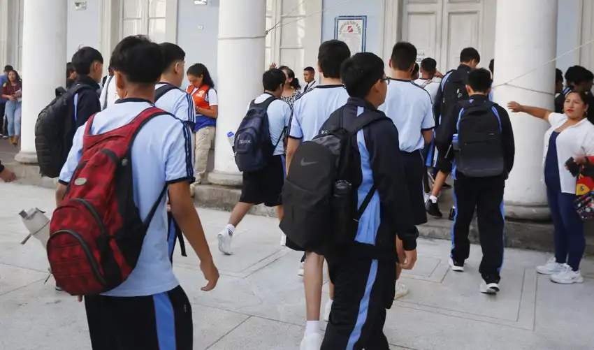 Minedu suspende clases